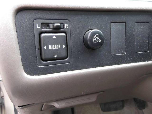 2000 Toyota Camry SEL Sport Utility 4D