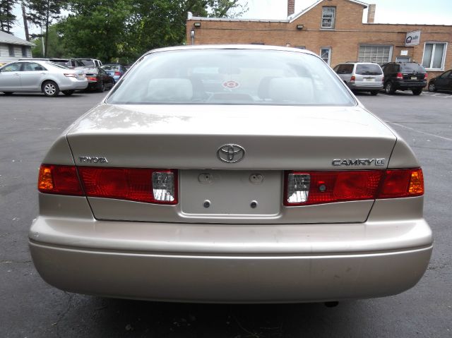 2000 Toyota Camry SEL Sport Utility 4D