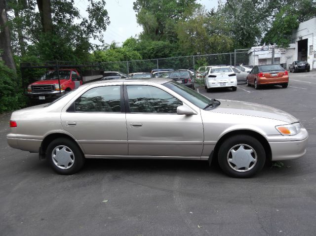 2000 Toyota Camry SEL Sport Utility 4D