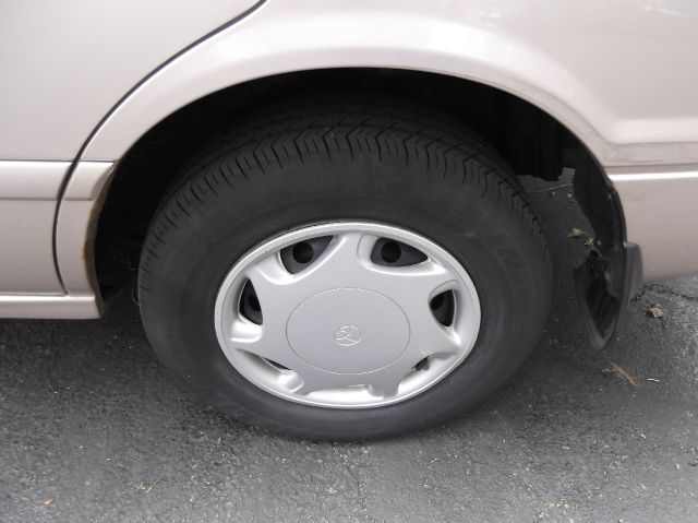 2000 Toyota Camry SEL Sport Utility 4D