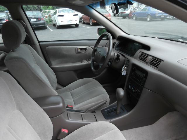 2000 Toyota Camry SEL Sport Utility 4D