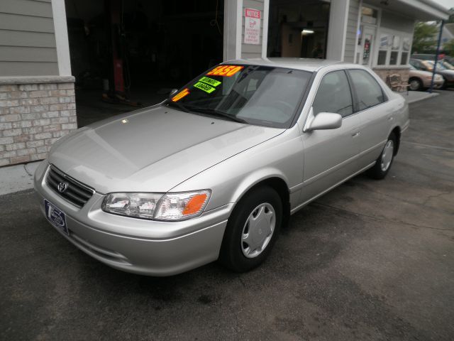 2000 Toyota Camry SEL Sport Utility 4D