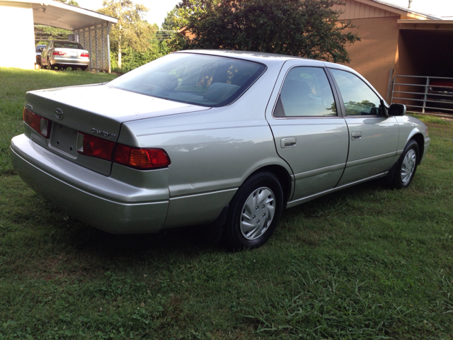 2000 Toyota Camry X