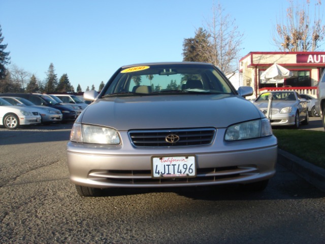 2000 Toyota Camry Ext. Cab 6.5-ft. Bed 4WD