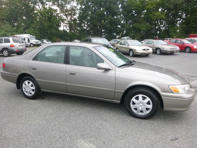 2000 Toyota Camry LT1 Crew Cab