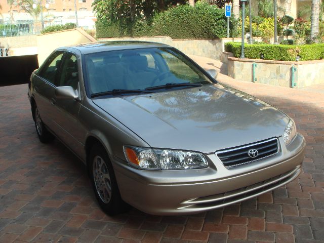 2000 Toyota Camry X