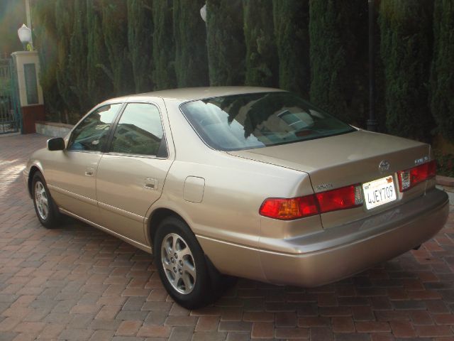 2000 Toyota Camry X