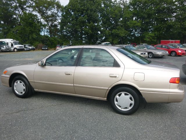 2000 Toyota Camry LT1 Crew Cab