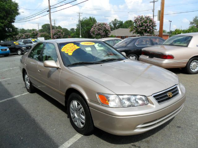 2000 Toyota Camry Ext. Cab 6.5-ft. Bed 4WD