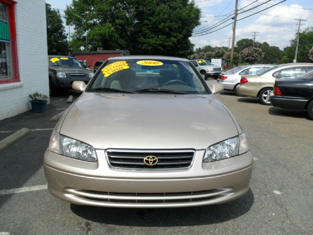 2000 Toyota Camry Ext. Cab 6.5-ft. Bed 4WD