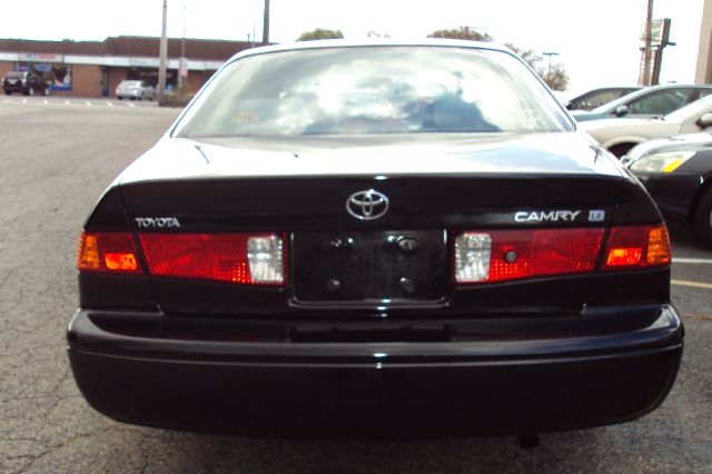 2000 Toyota Camry X