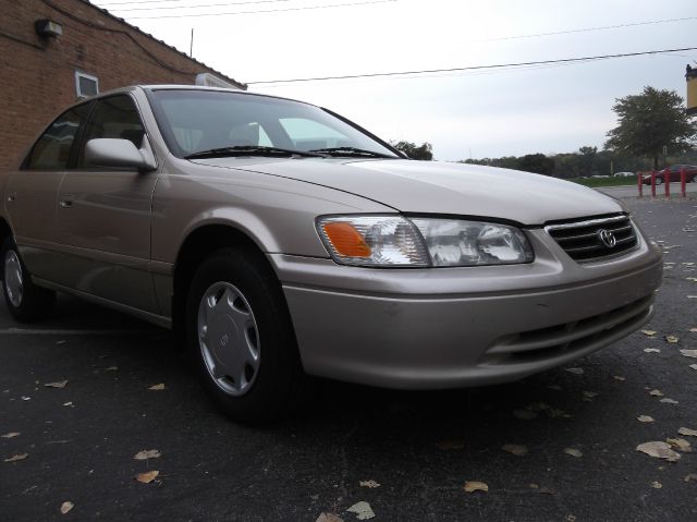 2000 Toyota Camry SEL Sport Utility 4D