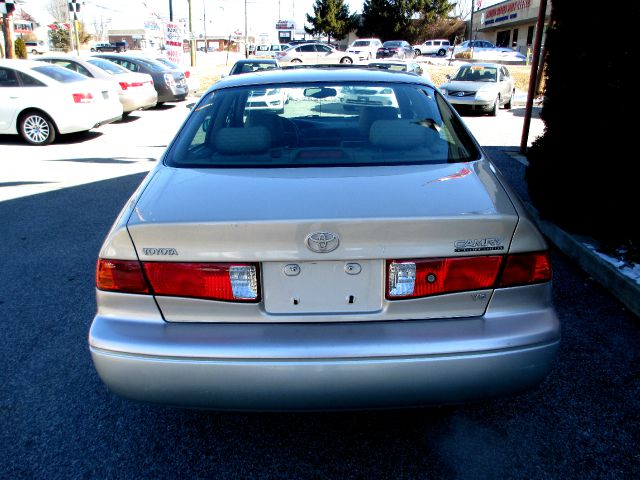 2001 Toyota Camry Ext. Cab 6.5-ft. Bed 4WD