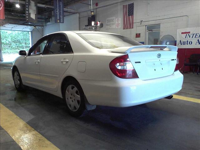 2002 Toyota Camry 5D Sedan