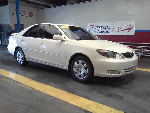 2002 Toyota Camry 5D Sedan