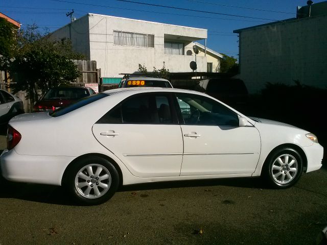 2003 Toyota Camry Ext. Cab 6.5-ft. Bed 4WD