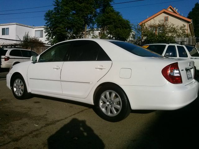 2003 Toyota Camry Ext. Cab 6.5-ft. Bed 4WD