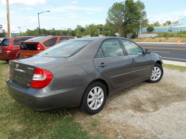 2004 Toyota Camry Ext. Cab 6.5-ft. Bed 4WD