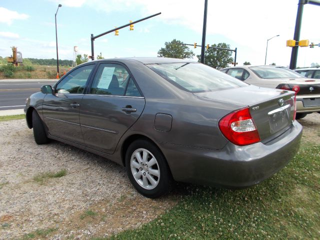 2004 Toyota Camry Ext. Cab 6.5-ft. Bed 4WD