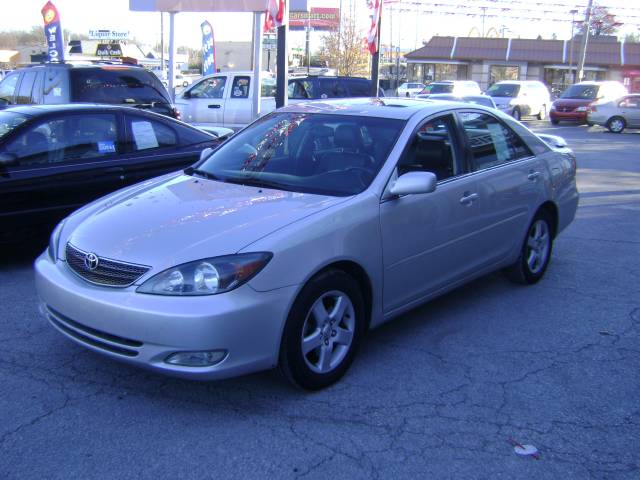 2004 Toyota Camry SE