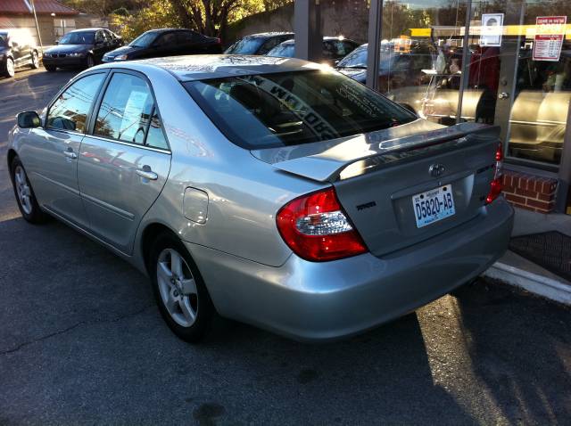 2004 Toyota Camry SE