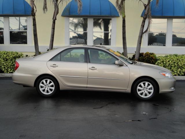 2004 Toyota Camry 2.0 T - Clean Carfax
