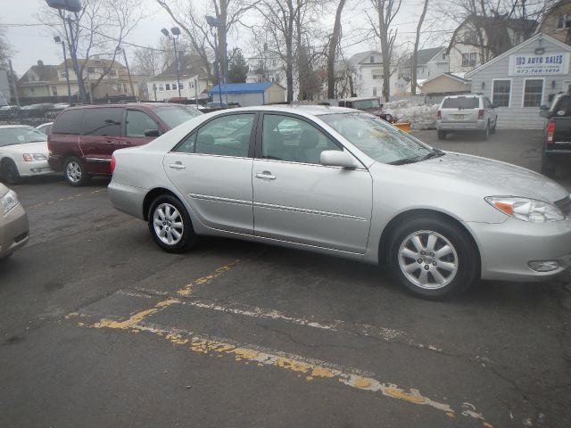 2004 Toyota Camry SEL Sport Utility 4D