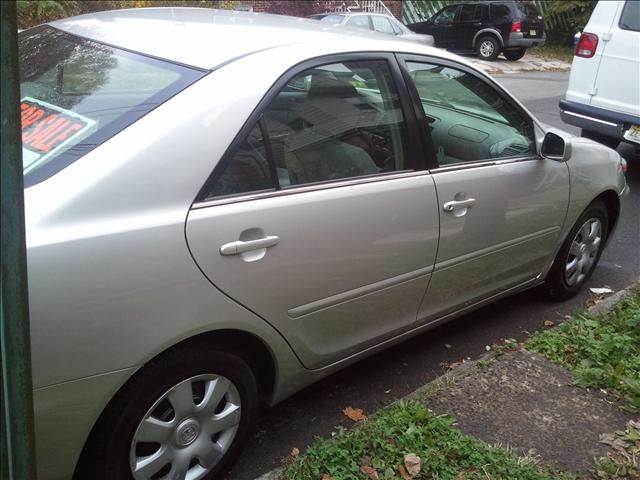 2004 Toyota Camry Unknown