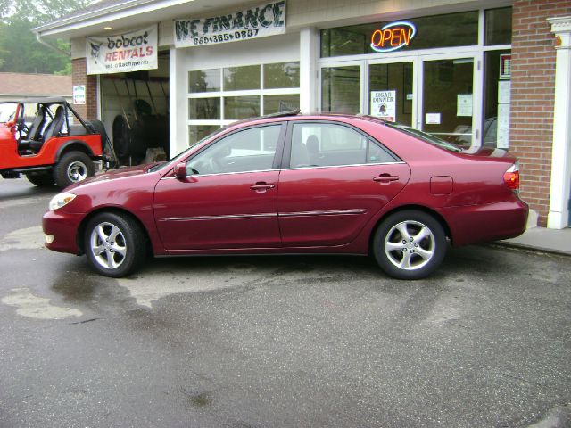 2005 Toyota Camry SEL Sport Utility 4D
