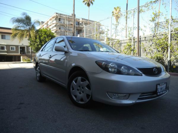 2005 Toyota Camry T6 AWD Leather Moonroof Navigation