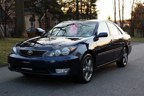 2005 Toyota Camry Unknown