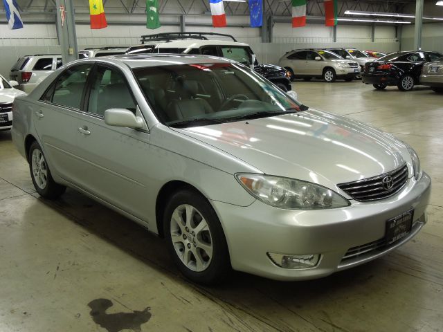 2005 Toyota Camry Ext. Cab 6.5-ft. Bed 4WD