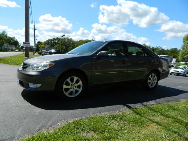 2005 Toyota Camry SEL Sport Utility 4D