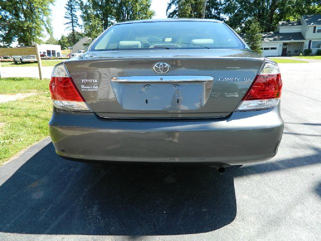 2005 Toyota Camry SEL Sport Utility 4D
