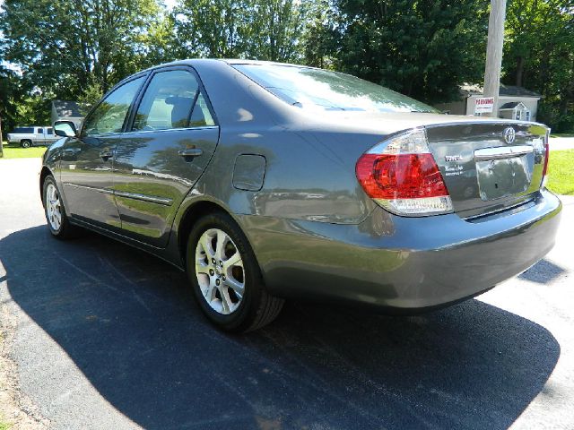 2005 Toyota Camry SEL Sport Utility 4D