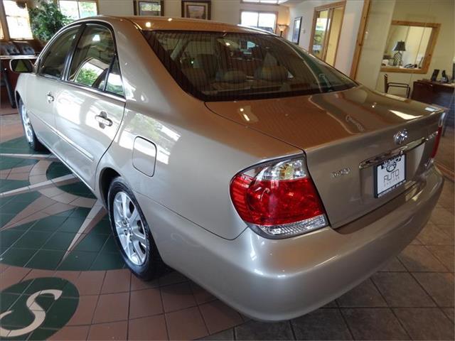 2005 Toyota Camry Unknown