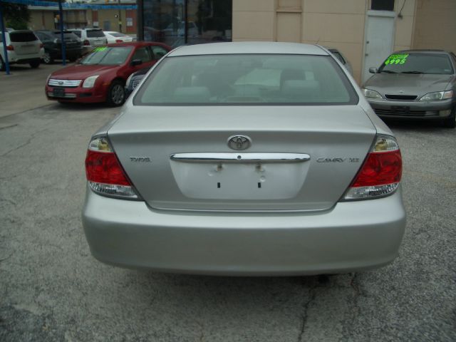 2005 Toyota Camry SE