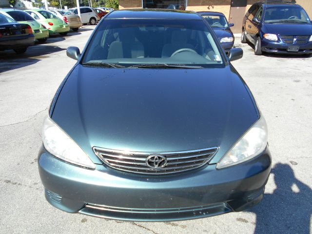 2005 Toyota Camry Enthusiast 2D Roadster