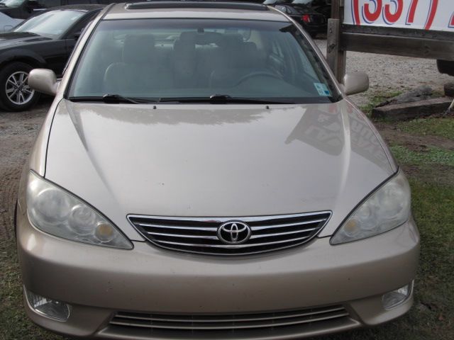 2005 Toyota Camry Ext. Cab 6.5-ft. Bed 4WD