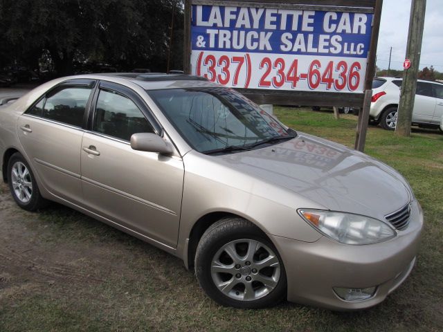 2005 Toyota Camry Ext. Cab 6.5-ft. Bed 4WD