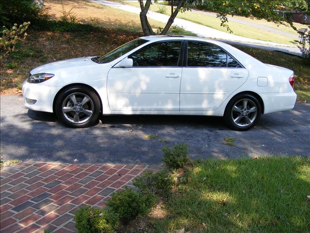 2005 Toyota Camry SE