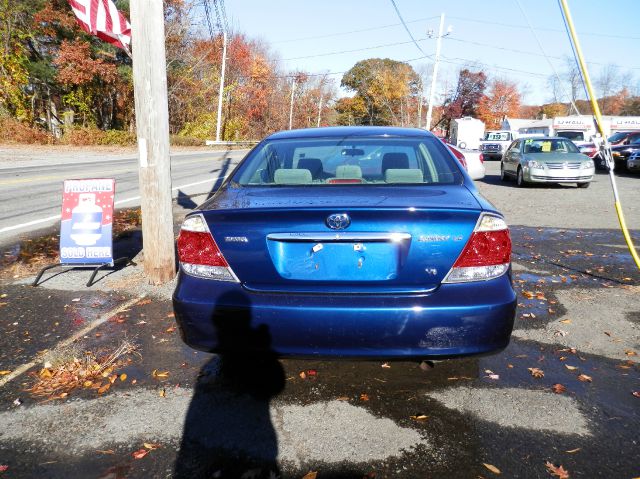 2005 Toyota Camry Enthusiast 2D Roadster
