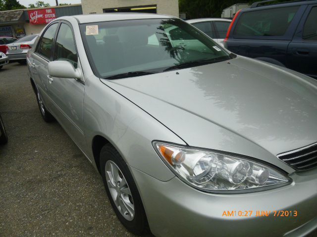 2005 Toyota Camry Enthusiast 2D Roadster
