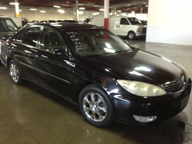 2005 Toyota Camry Ext. Cab 6.5-ft. Bed 4WD
