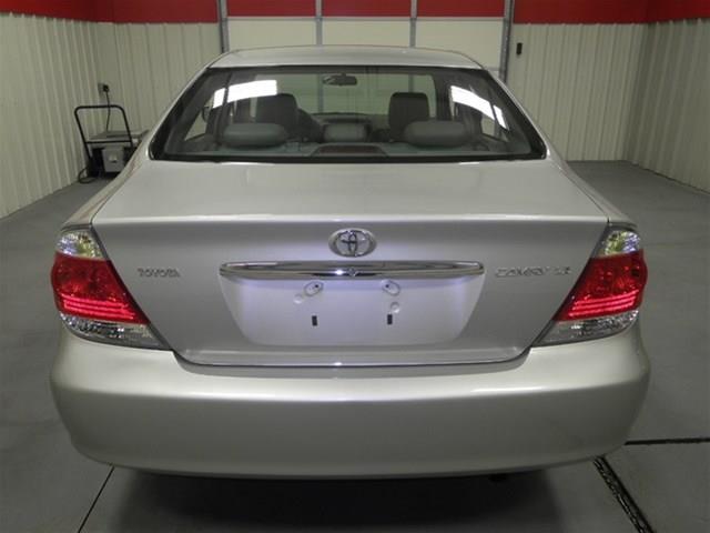 2006 Toyota Camry X