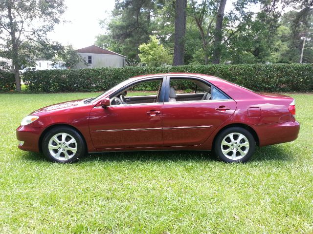2006 Toyota Camry Ext. Cab 6.5-ft. Bed 4WD