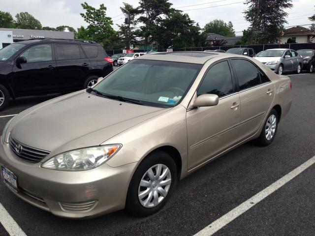 2006 Toyota Camry 4dr Sdn SEL Sedan
