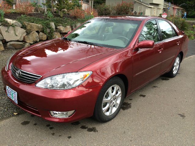 2006 Toyota Camry Ext. Cab 6.5-ft. Bed 4WD