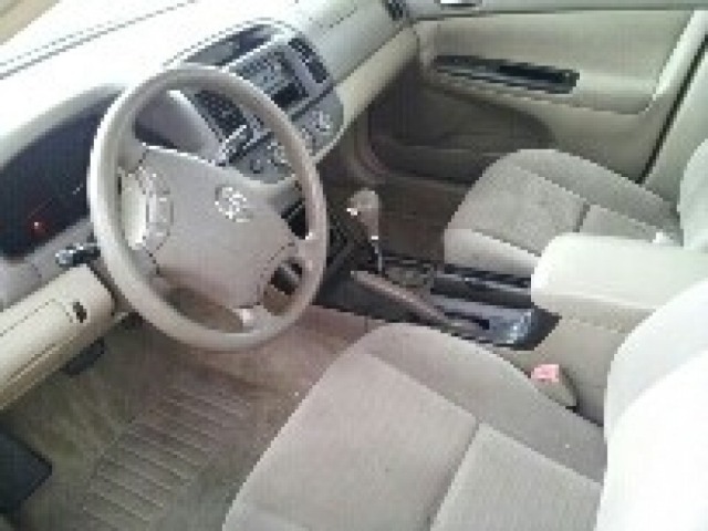 2006 Toyota Camry Bucket Lift