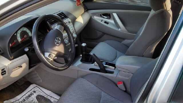 2008 Toyota Camry 2002 Ford KING Ranch